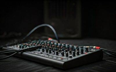 Are 1/4 Outputs on a Mixboard for Powered Speakers? Guide