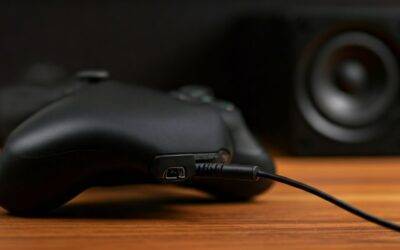 Can Speakers Be Plugged into PS4 Controller? (Easy Setup Guide)