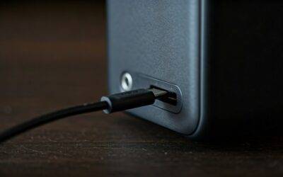 Can USB 2.0 Transmit Left Right Audio to Spero Speakers?