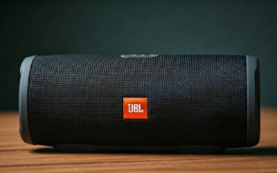 How Many Speakers in JBL Charge 4?